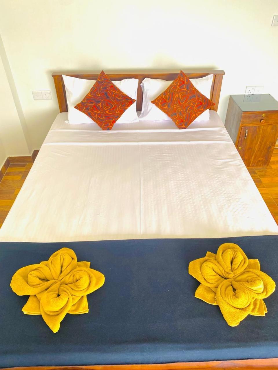 Bed and Breakfast Pleasant Peak Елла Екстер'єр фото