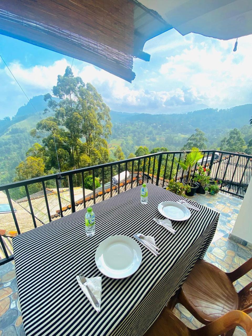 Bed and Breakfast Pleasant Peak Елла Екстер'єр фото